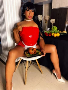 IsabellaDarrell_ts: thanksgiving ( 2 фото)