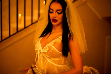 VelmaEvans Love beyond the grave Immagine  4