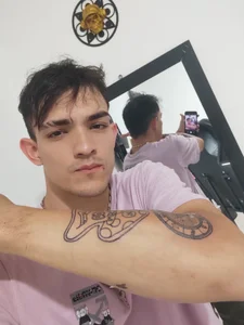 themaykiin18のLove 😙💓の 2枚の写真