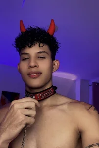 KamiSuarez 😇😈 Foto 3