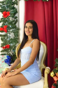 Meggan_James MERRY CHRISTMAS 🎁 Foto 3