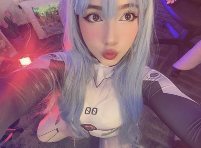 EmilyMiller_ Rei 💙 Foto 2