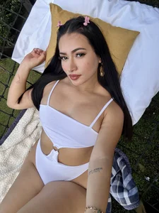 AlessFiore Aless is happy here😍 Pic 3