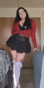 GeeKnee Public Pic 4
