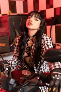 agathaaiko6 bike girl Foto 2