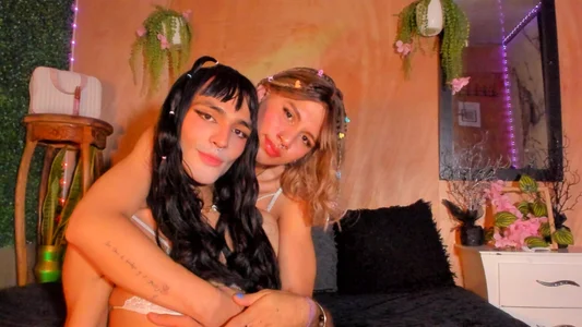 All_fetiche girls in white Pic 2