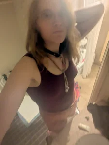 BlondeyMiyMiy Public Pic 7