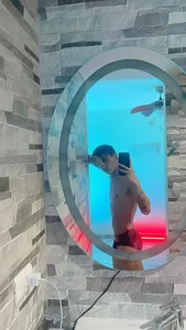 Ian_Wayne New place Hình 5