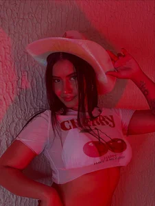 PaulinaBelushi Hot sunset! Pic 3