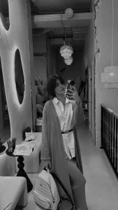 EleneButton Feel my vibe 👀✨  3. fénykép