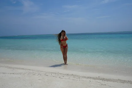 JuliaBusty Maldives Immagine  4