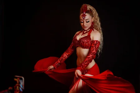 anastasiavega_ Dance arabic ✨ Foto 3