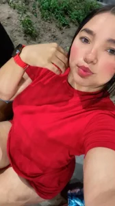 Eliza_Pryor Public Pic 3