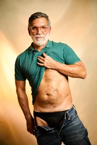 LukeCrews Public صورة واحدة|LukeCrews Public صورتان|LukeCrews Public  2 صور|LukeCrews Public  2  صورة