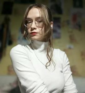 LinnGee Public Pic 5