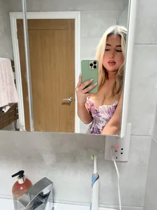 IvyRose21_X bored….. 圖片 2