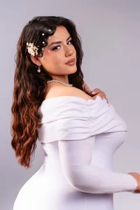 Miamontoya 🤍 PRETTY WHITE PEARLS 🦪 Professional photoshoot 🤍  4টি ছবি