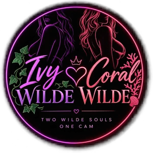 IvyWilde Public টি ছবি