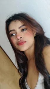 cute maid 🌺 de Amber_Edams  Imagens