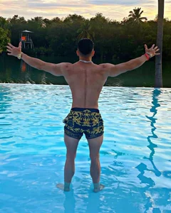 Angelo_Varek Travel 🌎 Foto