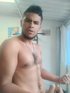 JBond007BBC Mmmm Foto