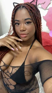 Tyra_Privacyのnew look💘の枚の写真