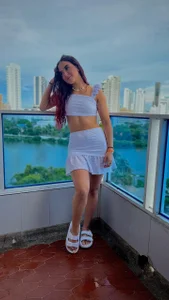 Hi! de Sara_Cutee1  2 Imagens