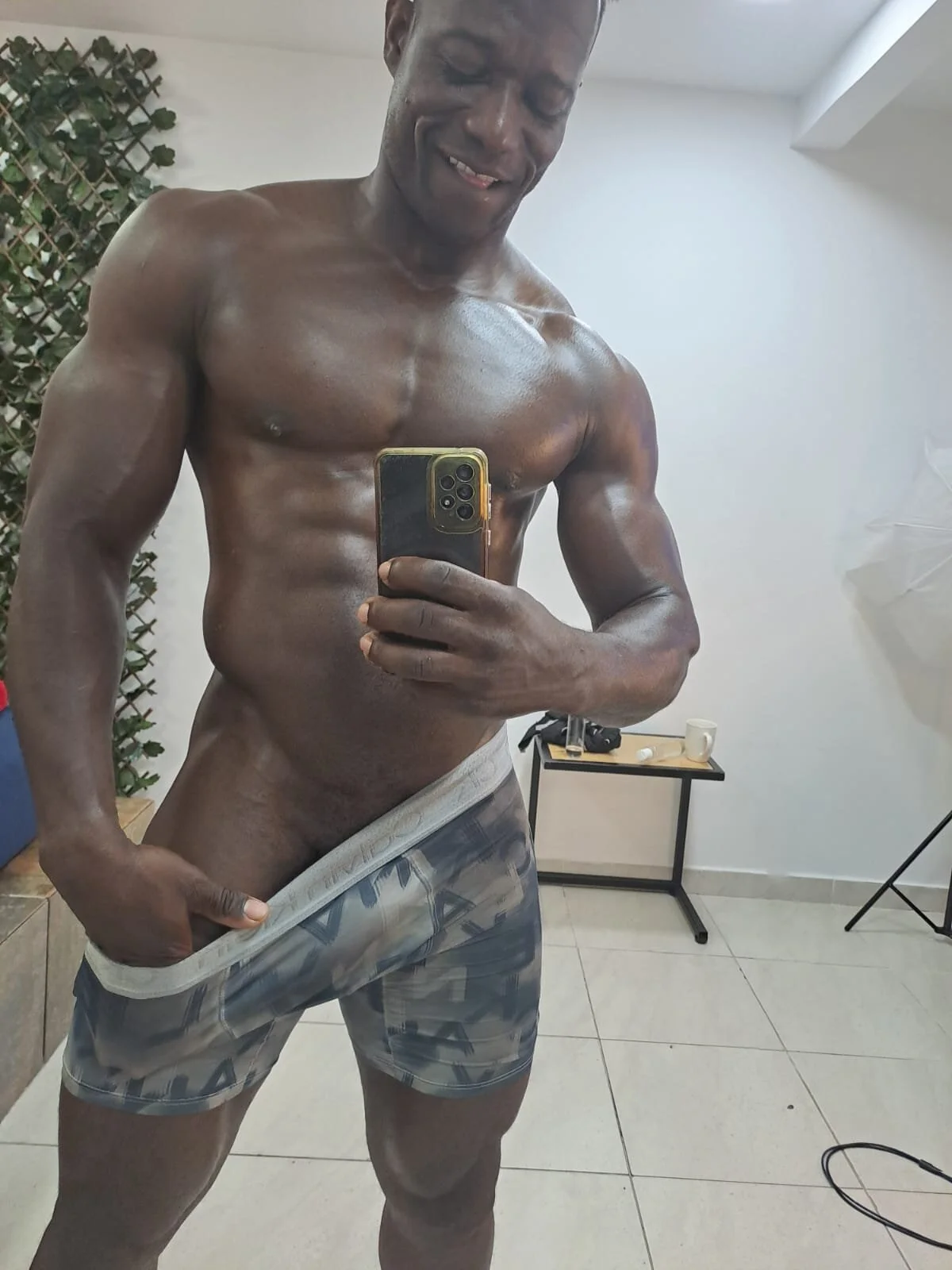 MarcusBlack_ Foto en Tendencia 9350