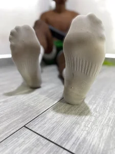The_Overlord_Alex White Nike socks Pic 6