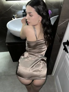 MiaBlisss_ Bathroom Pic 4