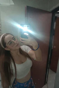 MileyBloom_ Public টি ছবি