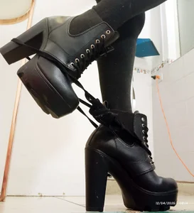 meganjobss Heels,Nails, Panties Poză