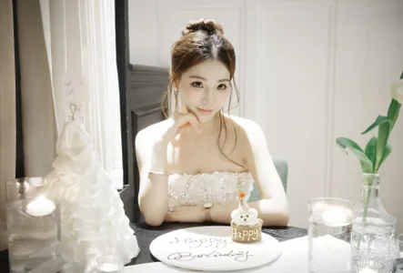 iio-You “与国同庆，与己共悦”🌷八月甘一 🎂生日快乐！ 사진 8