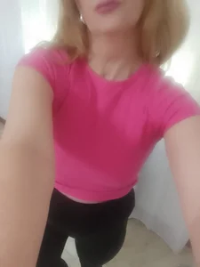 Clara1986 Public Pic 4