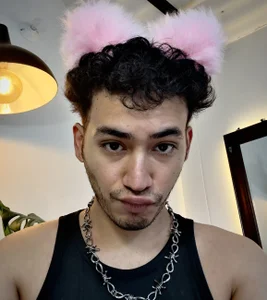noahnoguera kullanıcısının bunny ears 🐰🔥 albümü -  fotoğraf