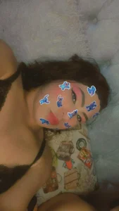 Kendra 🏳️‍⚧️ de KendraRowe  8 Imagens