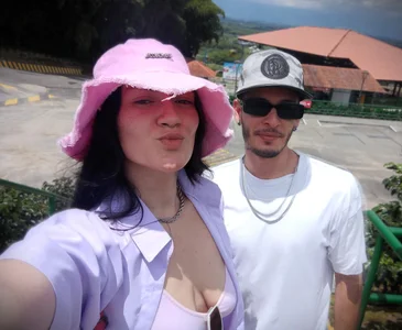 josh__val 🧑🏻‍❤️‍💋‍👩🏻😍💗 Hình 2