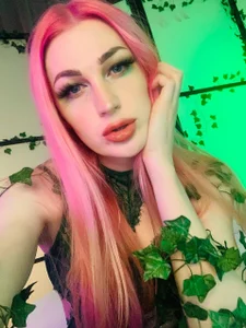 Inchcaser_ Poison ivy Foto