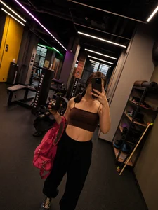 at the gym de PamelaRuis69  4 Imagens