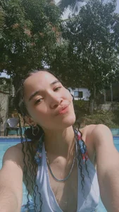 damianna_ Pool day😍😍 Foto 3