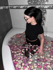 lil_monikaa Eva (⌒‿⌒) Pic 5