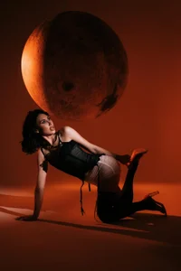 KaylaMouss Red Eclipse Pic 3