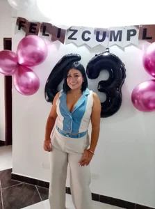 EmilyPeytonnのhappy birthdayの 7枚の写真