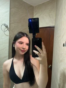 IsoldeVane Public Pic 5