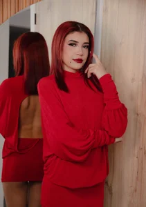 maaddy_blair sexy red lips and red dress for you💋 slika 7