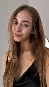 Julie_Castle Public Pic 2