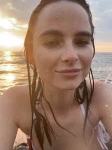 megann_fox2 🌅I am by the sea🌅 사진