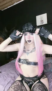 Zdjęcia fyreandfox_ Dark Barbie.🩷🖤:  2