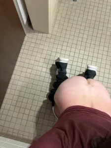 Jay_bound Horny at work Poză