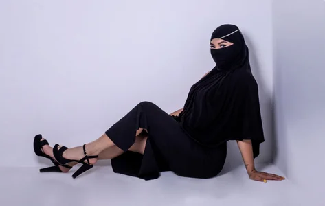 _seelena kullanıcısının I'm alone looking for a boy to take my clothes off. 🖤 albümü -  fotoğraf